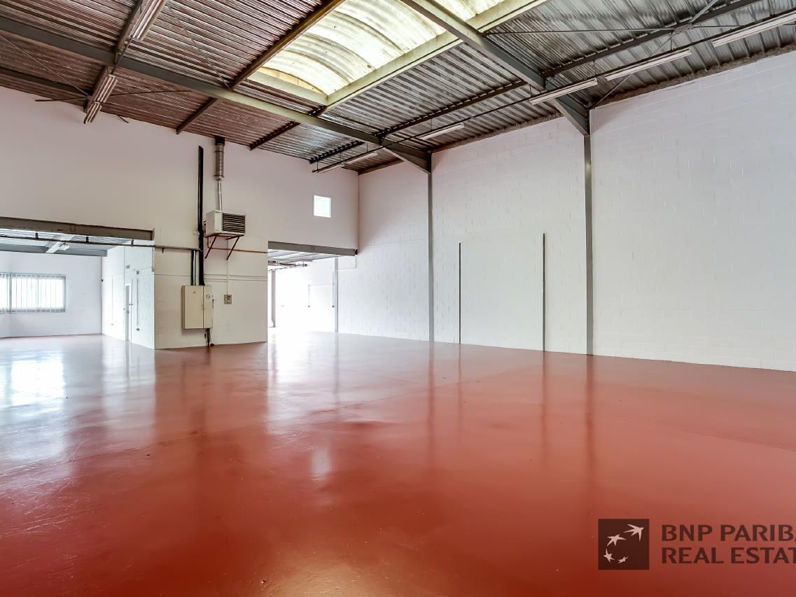 Location PME-PMI 426.81 m² non divisibles 94800 Villejuif
