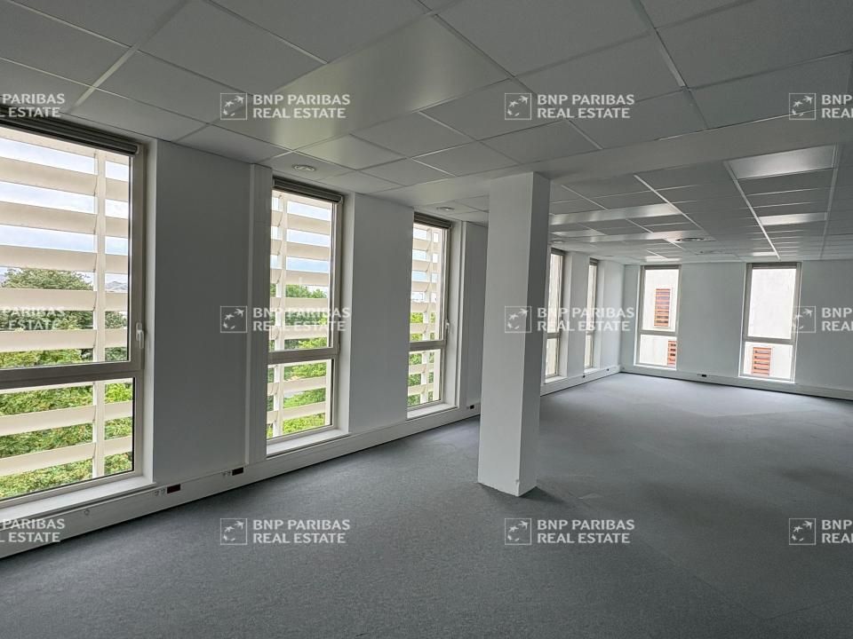 233.66 m² pour ce bureaux en location à Tours