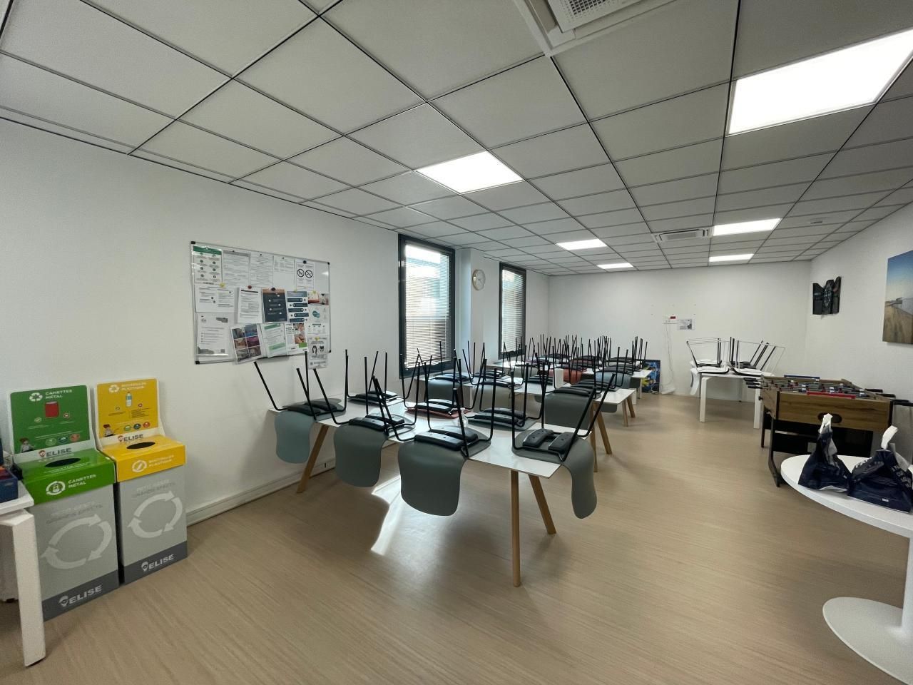 851.28 m² pour ce bureaux en location à Mérignac