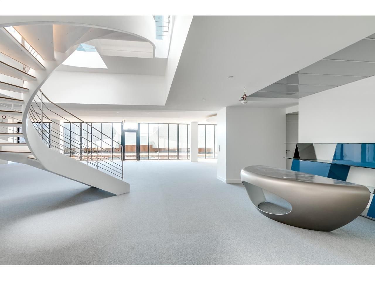 590 m² pour ce bureaux en vente à Courbevoie