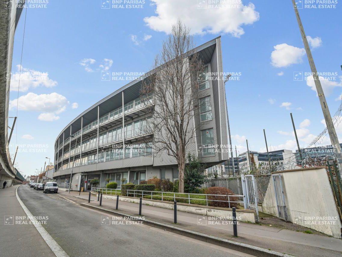 Location Bureaux 3561.44 m² divisibles 93210 La plaine saint denis