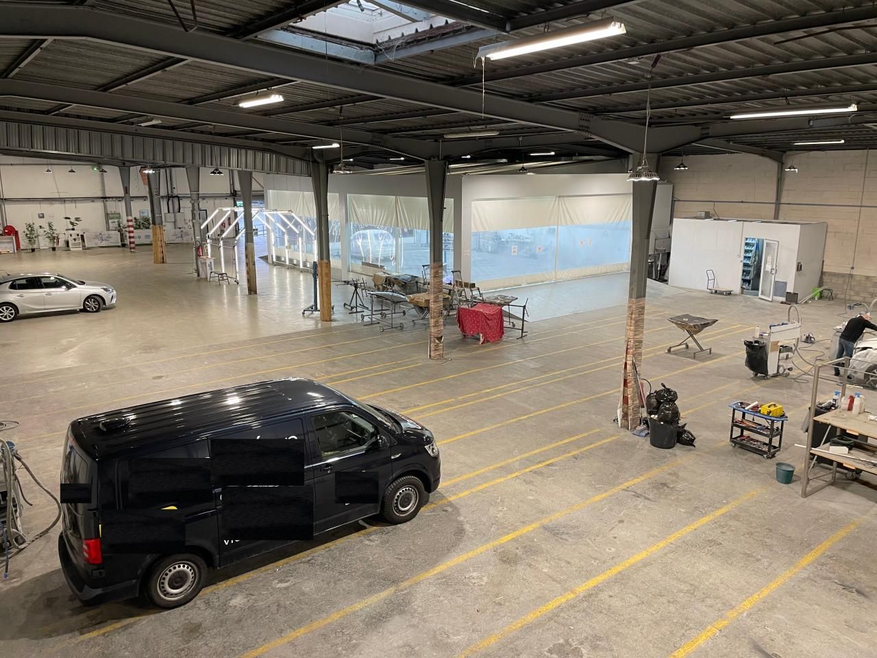 1893 m² pour ce activité en location à Mérignac