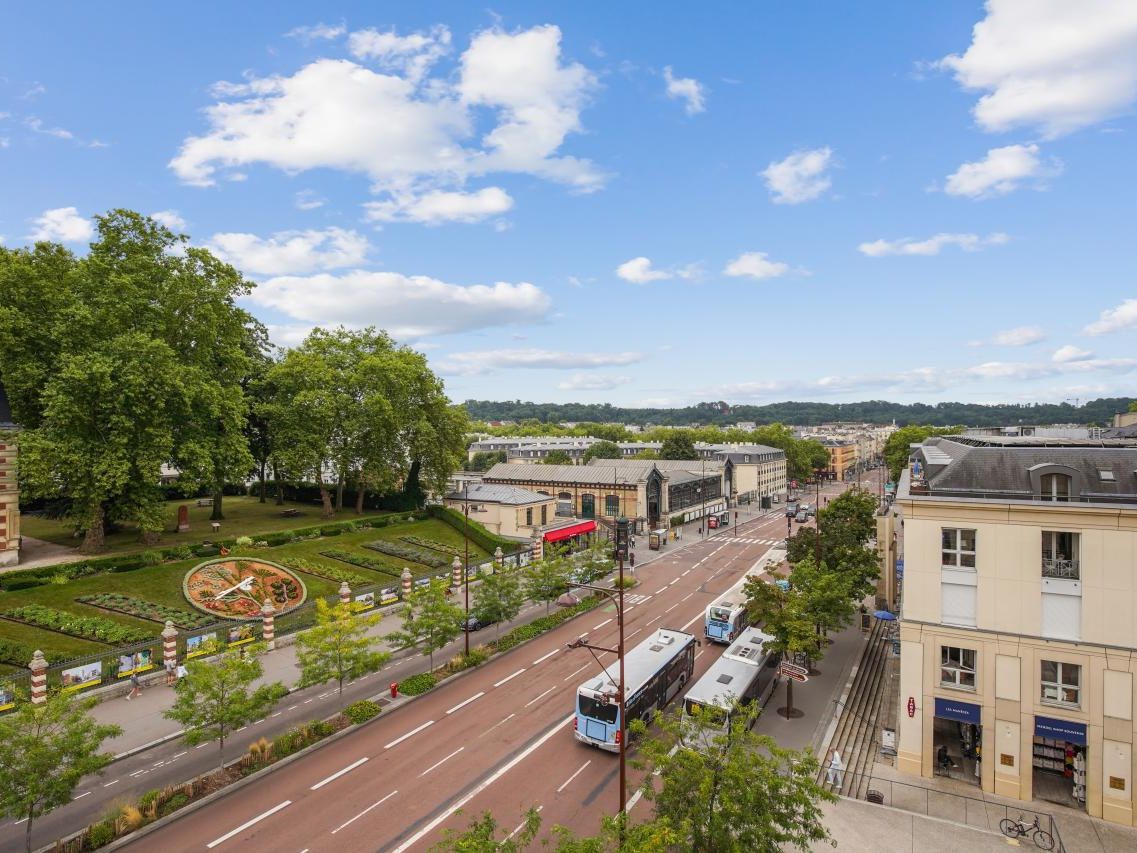 128 m² pour ce bureaux en location à Versailles