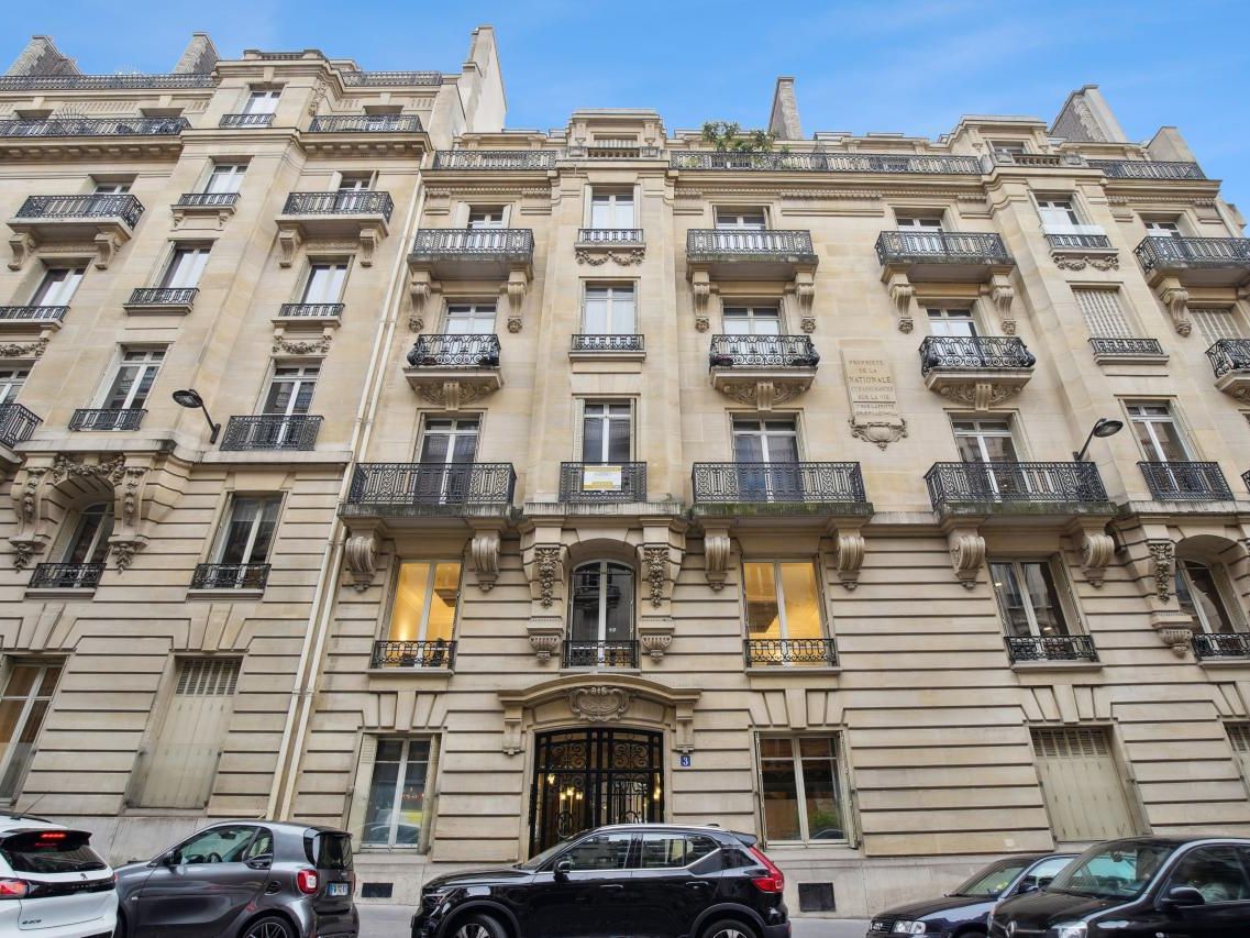 Location Bureaux 300 m² non divisibles 75016 Paris