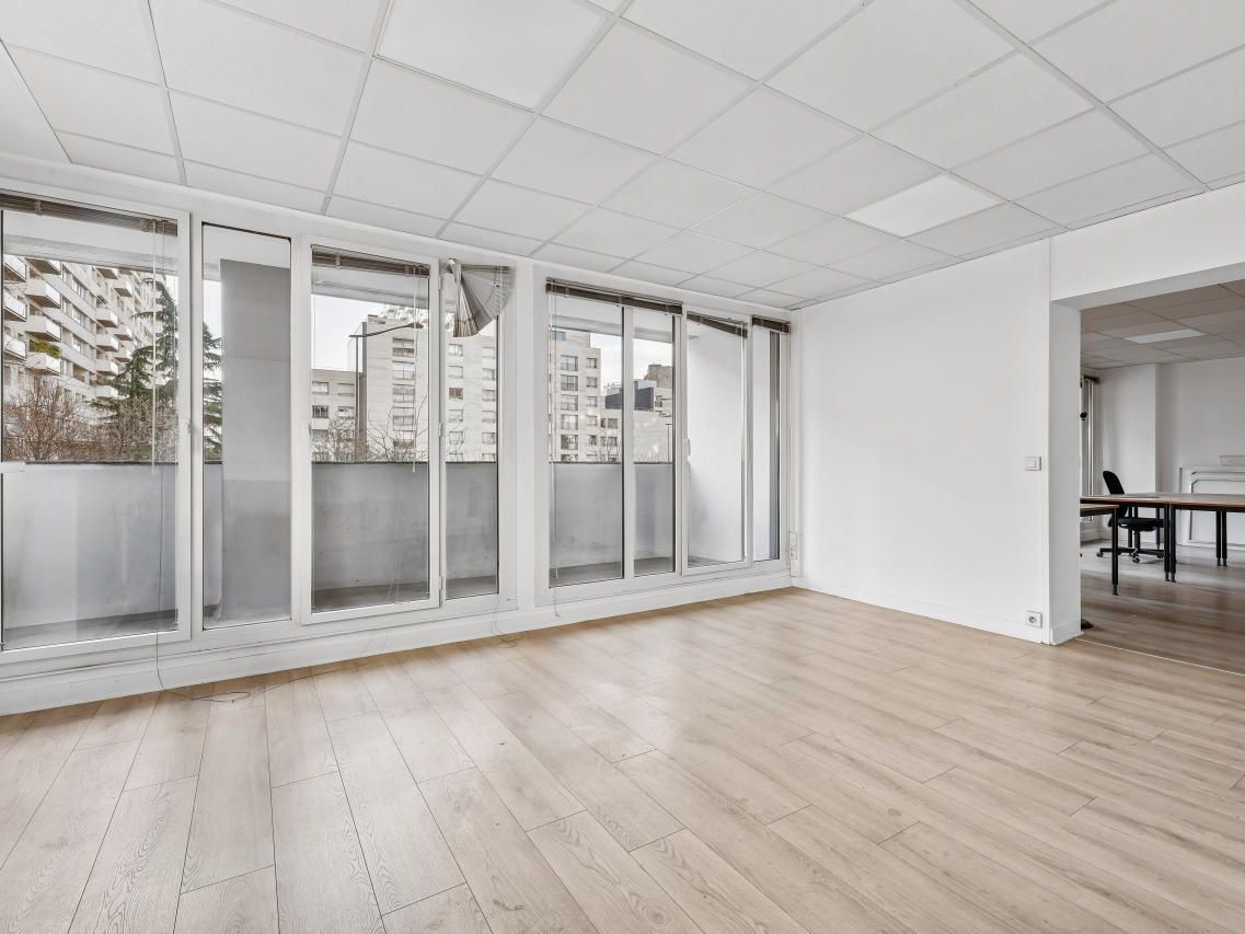 276.2 m² pour ce bureaux en location à Paris