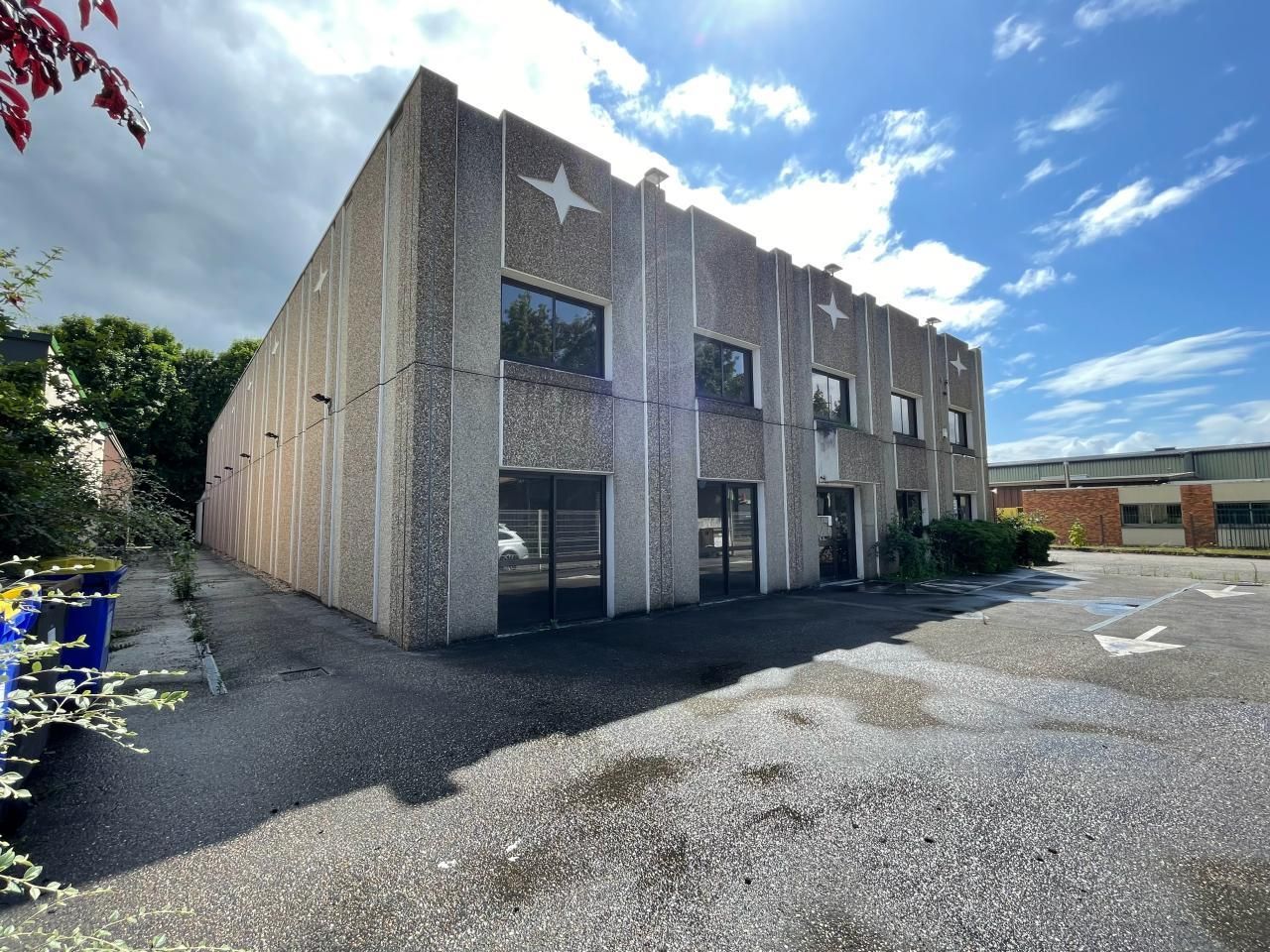 1064 m² pour ce activité en location à Rouen