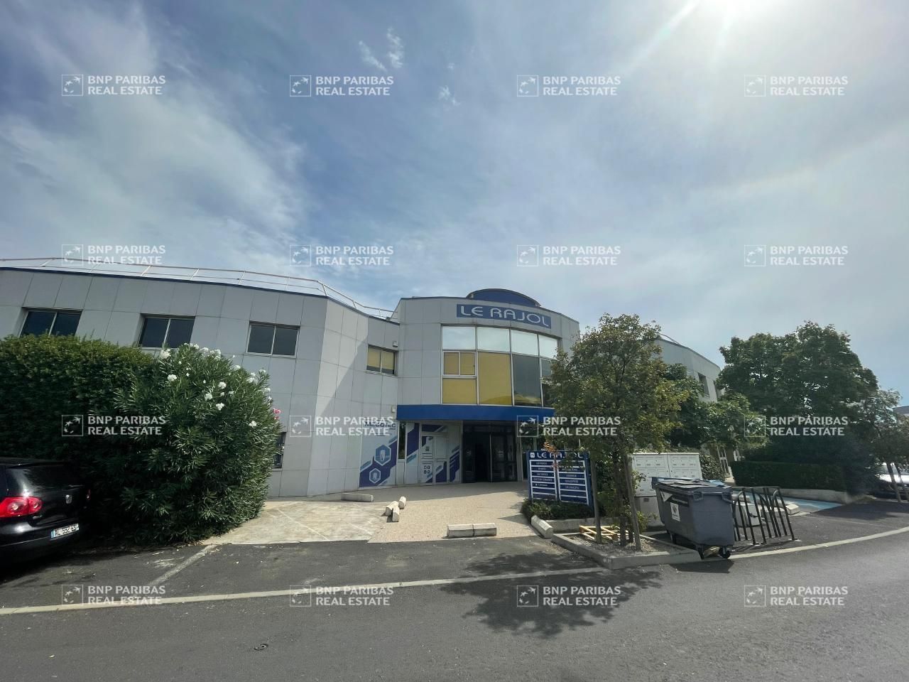 Location Bureaux 809.5 m² divisibles 34130 Mauguio