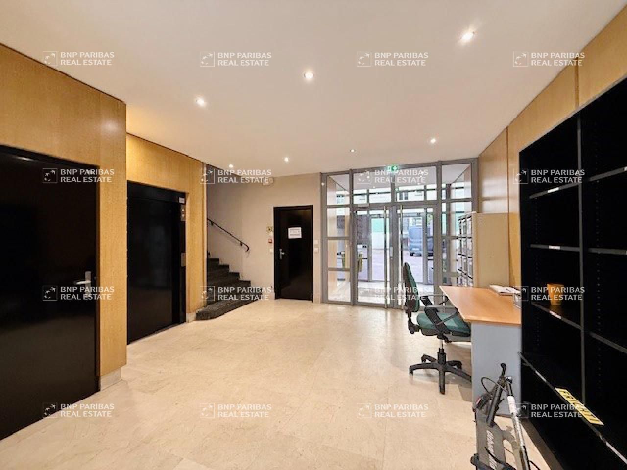 725.5 m² pour ce bureaux en vente à Paris