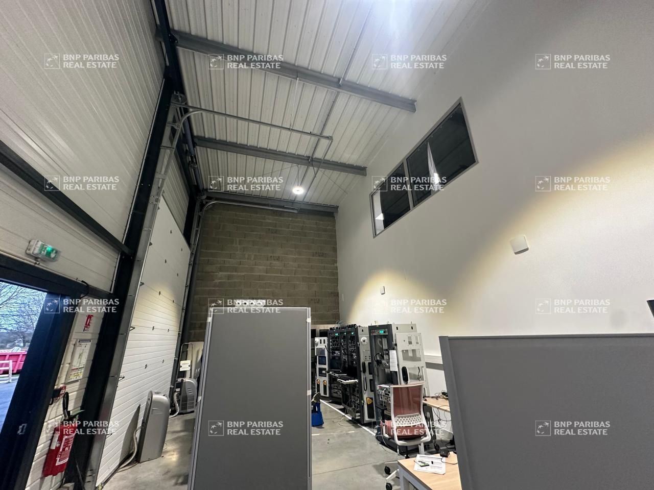 373 m² pour ce activité en location à La ville-aux-dames