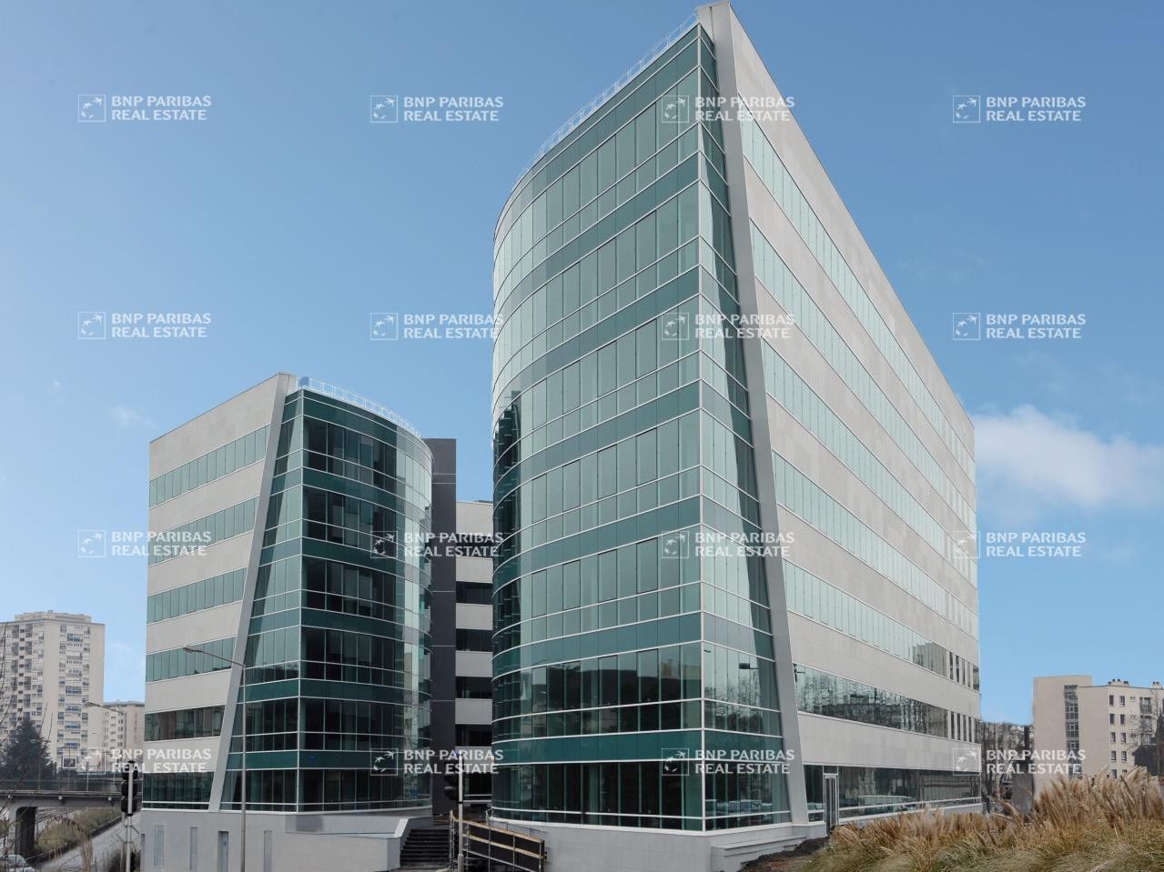 Location Bureaux 270.94 m² non divisibles 45000 Orleans