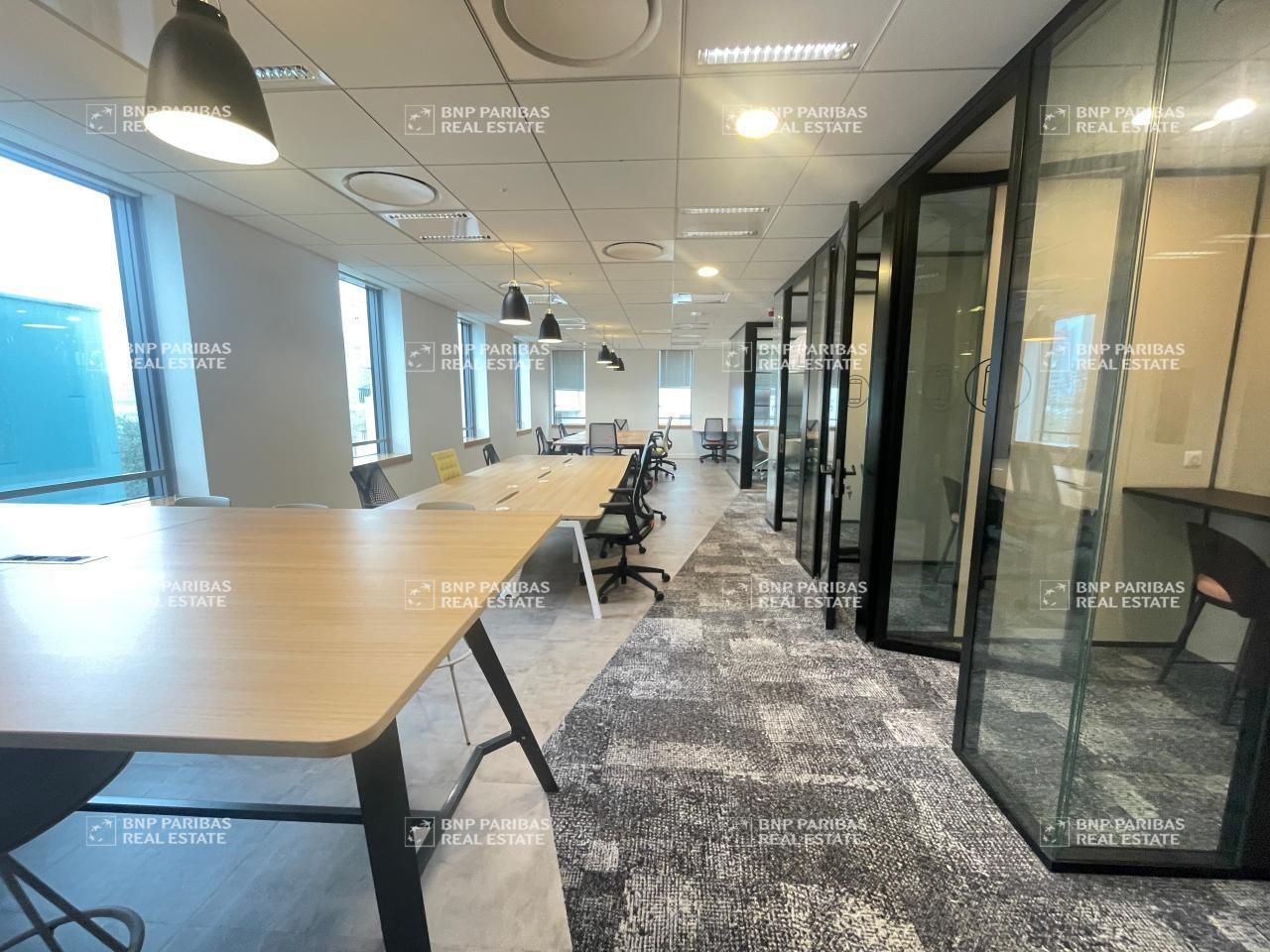 295 m² pour ce bureaux en location à Nantes