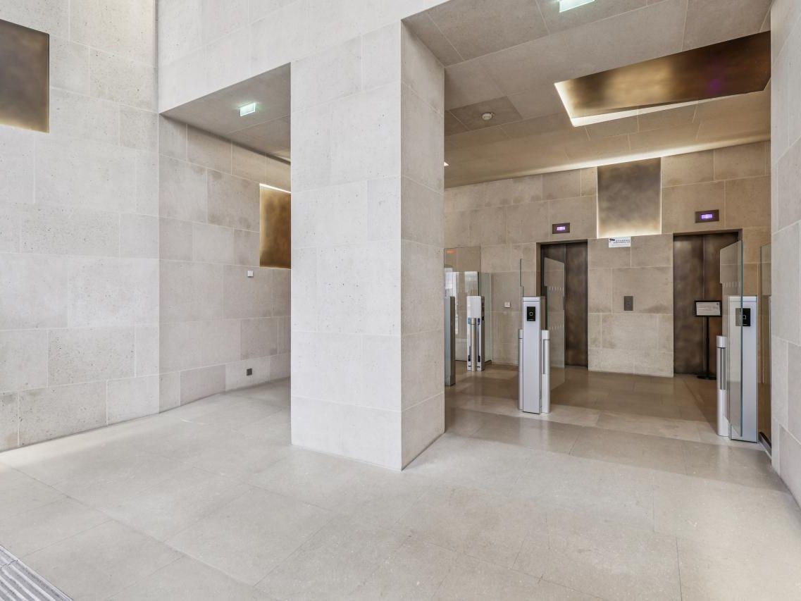 797.4 m² pour ce bureaux en location à Paris