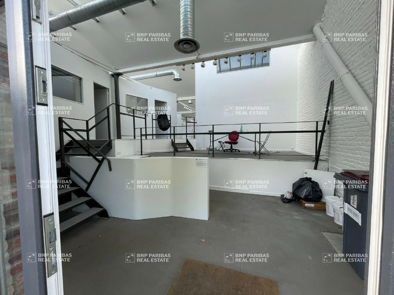 980 m² pour ce activité en location à Lille