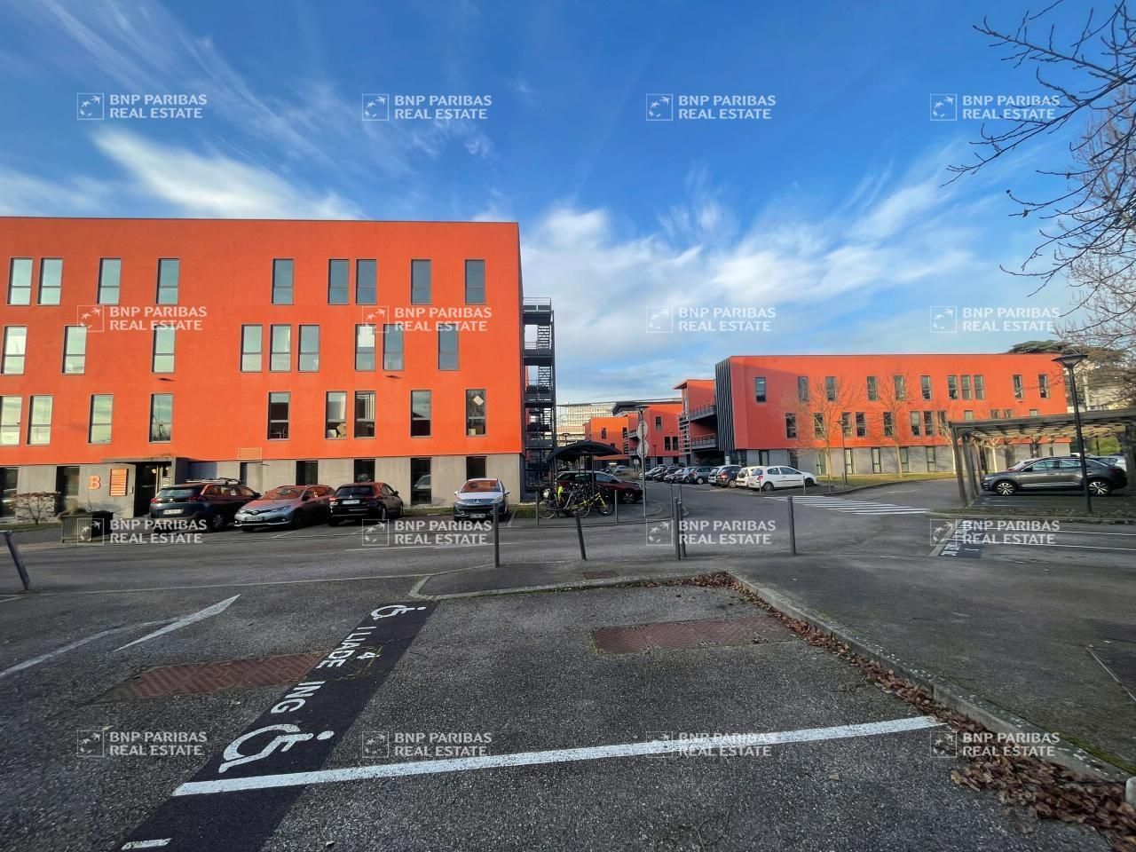 Location Bureaux 400 m² non divisibles 69300 Caluire-et-cuire