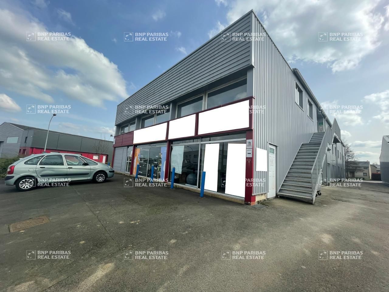 192 m² pour ce bureaux en location à Pacé