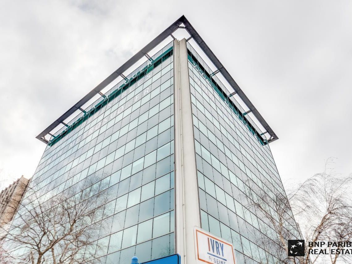 3079 m² pour ce bureaux en location à Paris