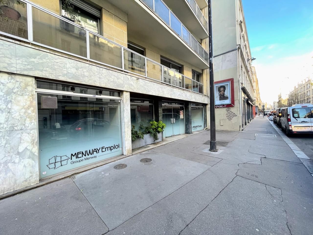 Location Local commercial 315 m² non divisibles 75011 Paris