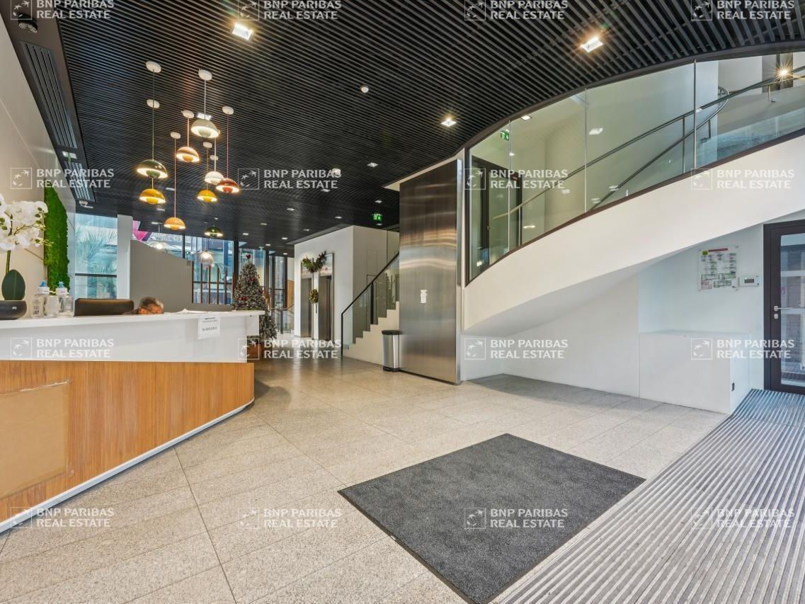 1762 m² pour ce bureaux en location à Paris