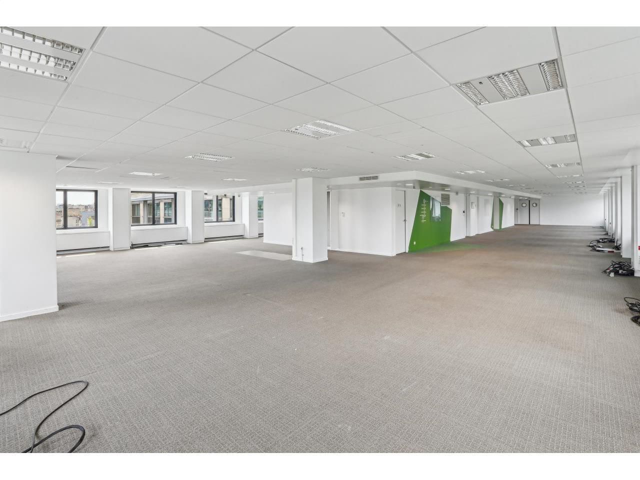 3108 m² pour ce bureaux en location à Neuilly-sur-seine