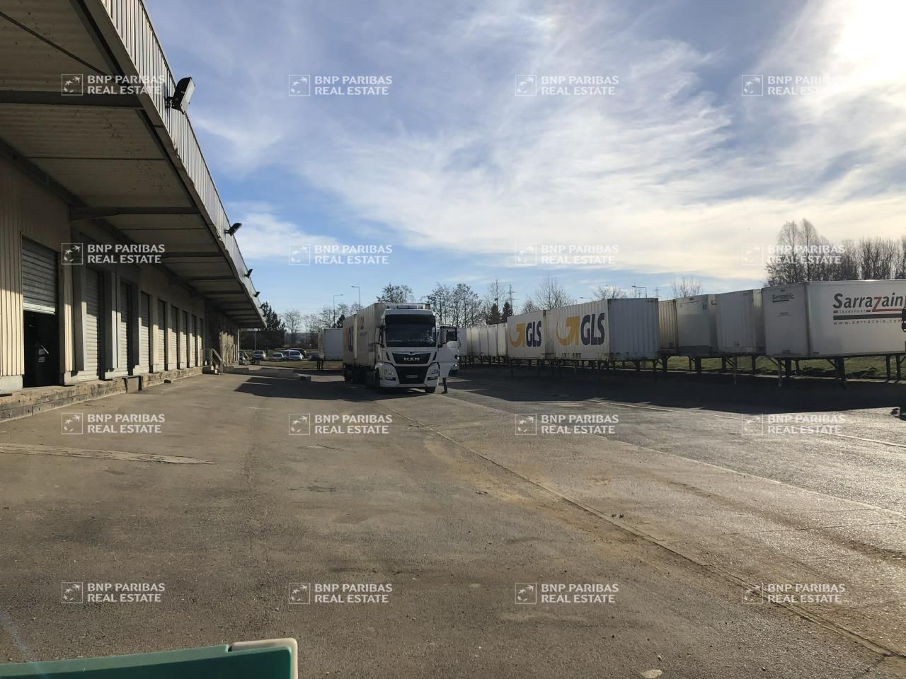 Location Entrepôts classe C 3399 m² non divisibles 57365 Ennery