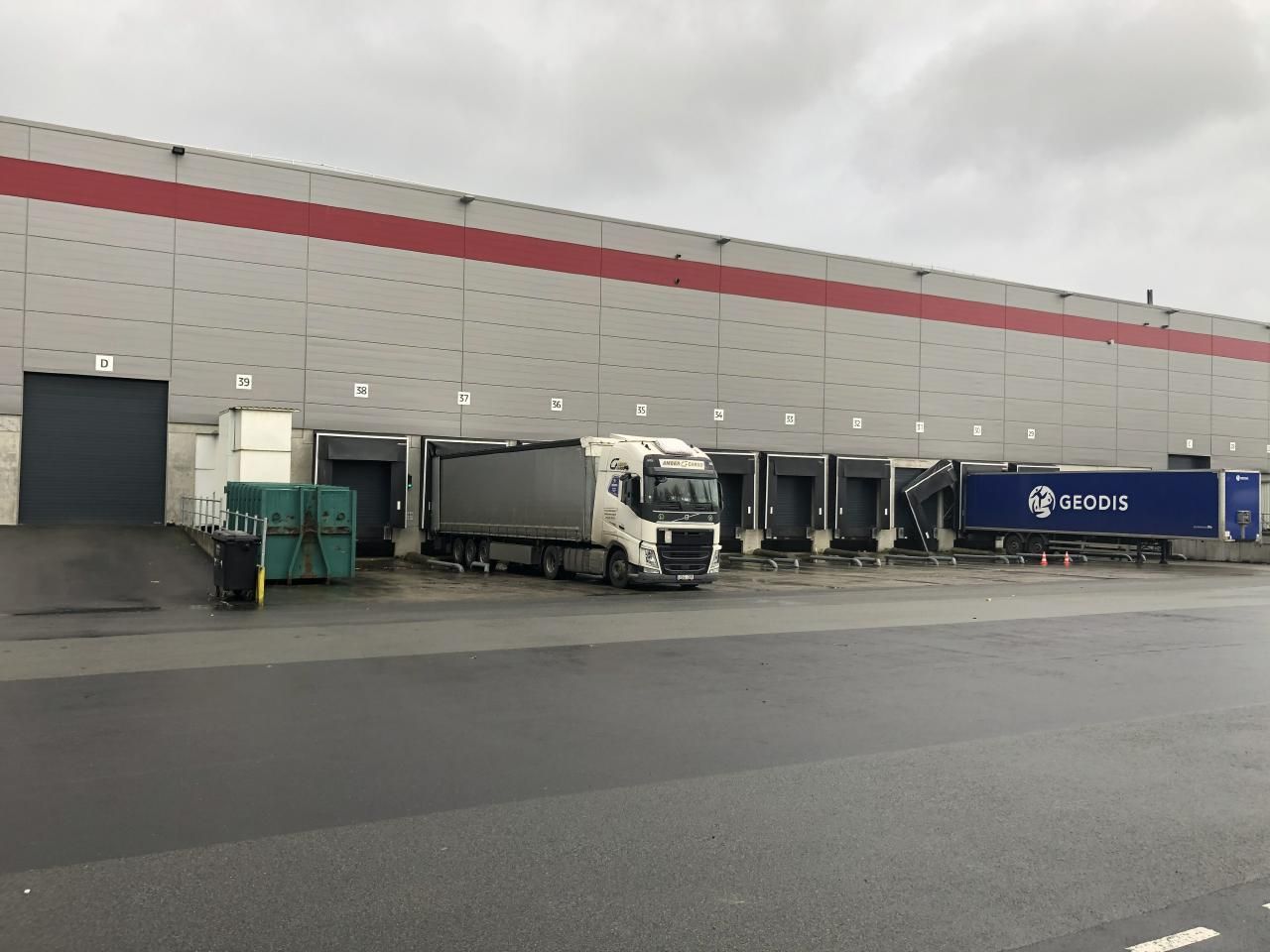 Location Entrepôts classe A 6033 m² non divisibles 59160 Lille