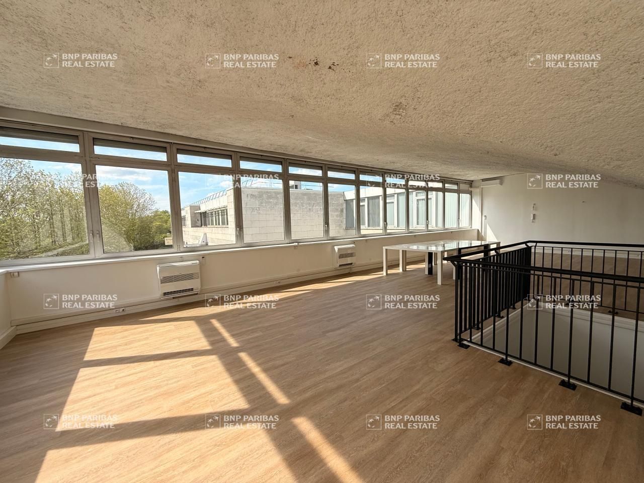 Vente Bureaux 182 m² non divisibles 94370 Sucy-en-brie