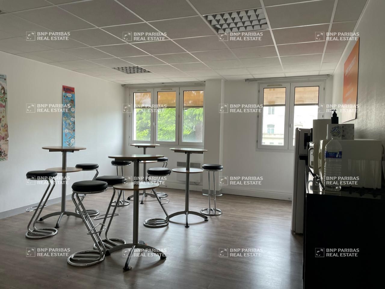 1815 m² pour ce bureaux en location à Orleans