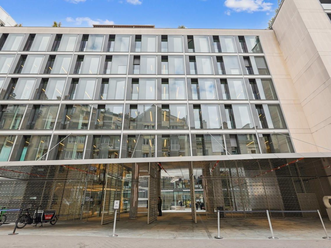 4615 m² pour ce bureaux en location à Paris