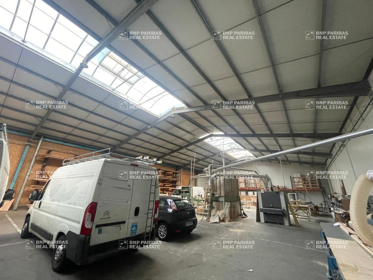 1800 m² pour ce activité en location à Orchies