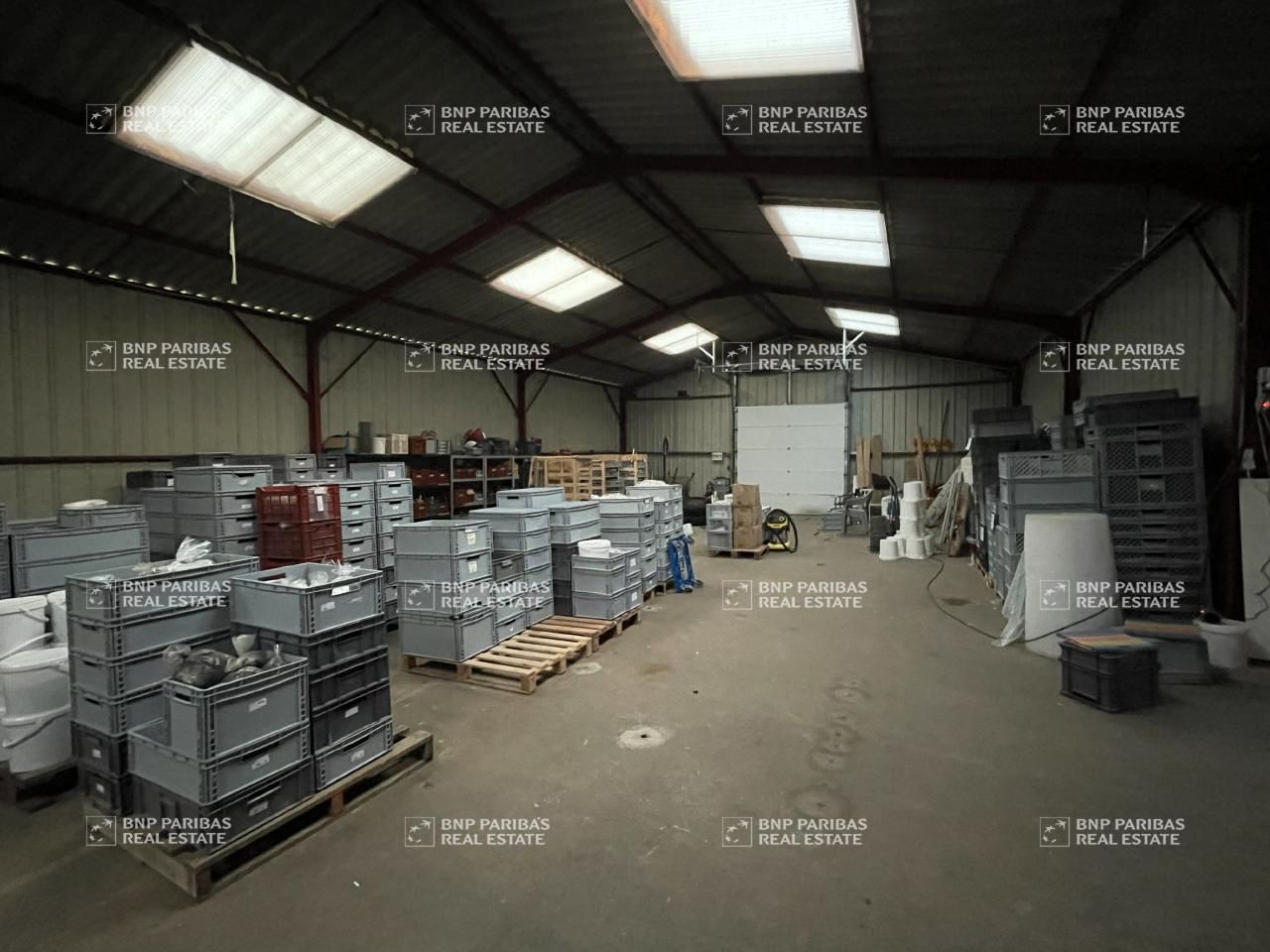 Location Mixtes 740 m² non divisibles 37550 Saint-avertin