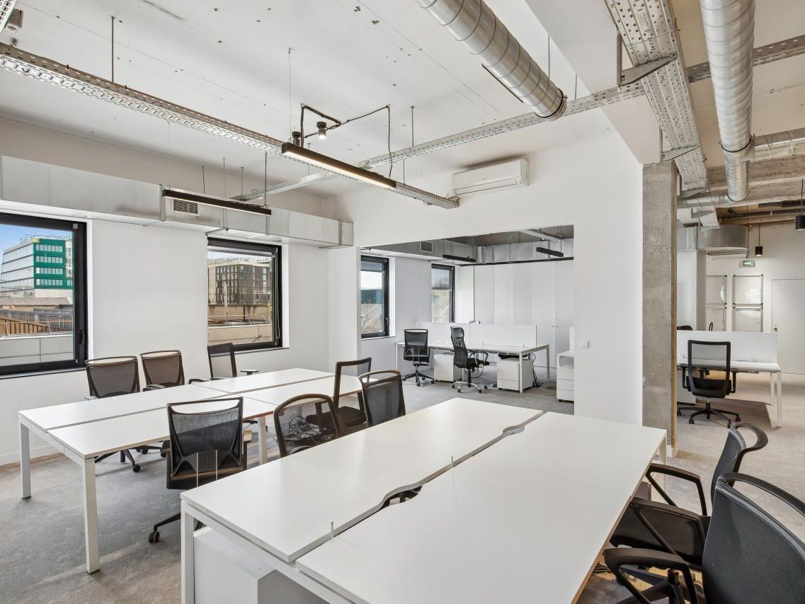 Location Bureaux 1226 m² divisibles 93400 Saint ouen