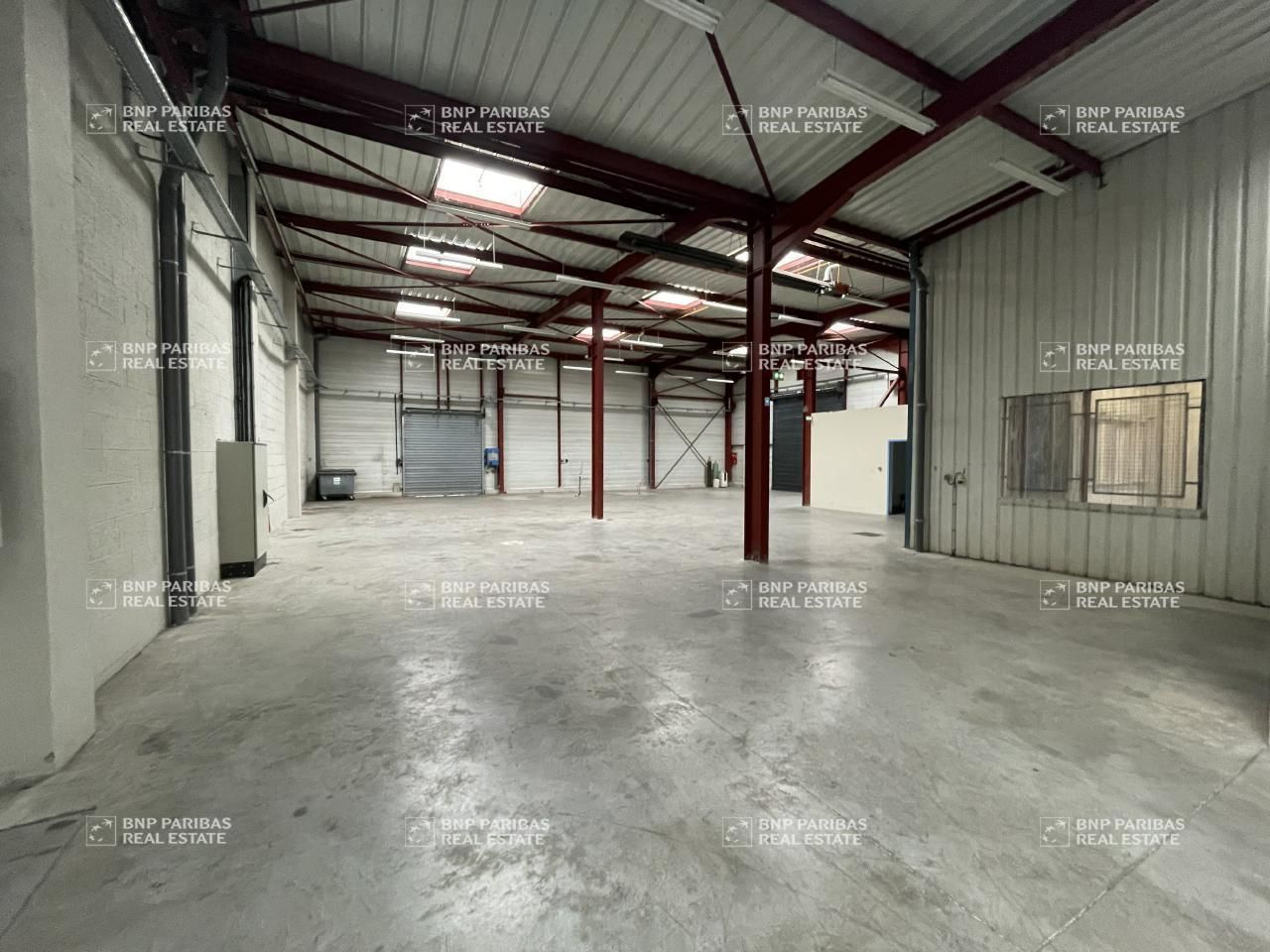 1272 m² pour ce activité en location à Saint-jacques-de-la-lande