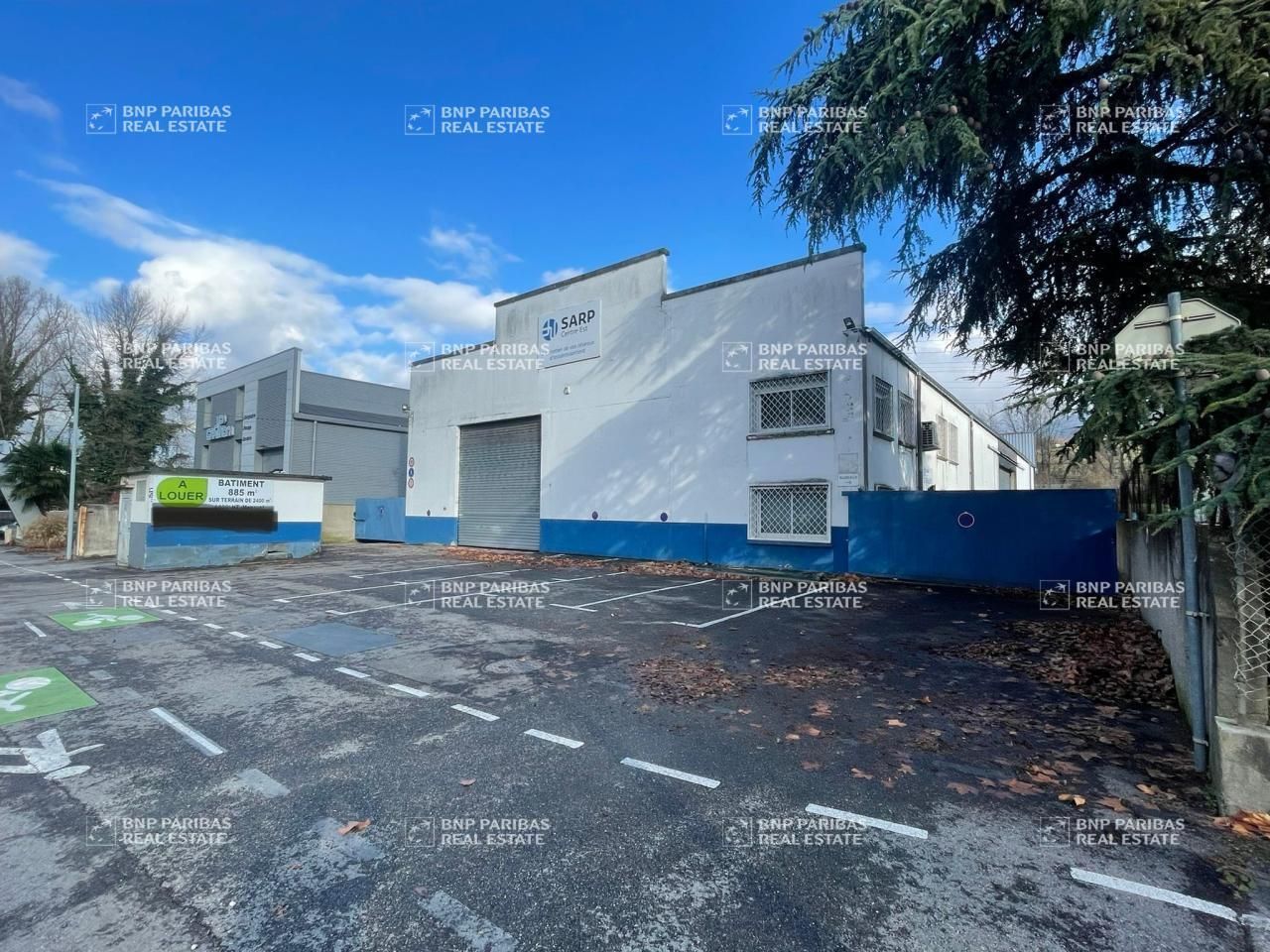 884 m² pour ce activité en location à Chambéry