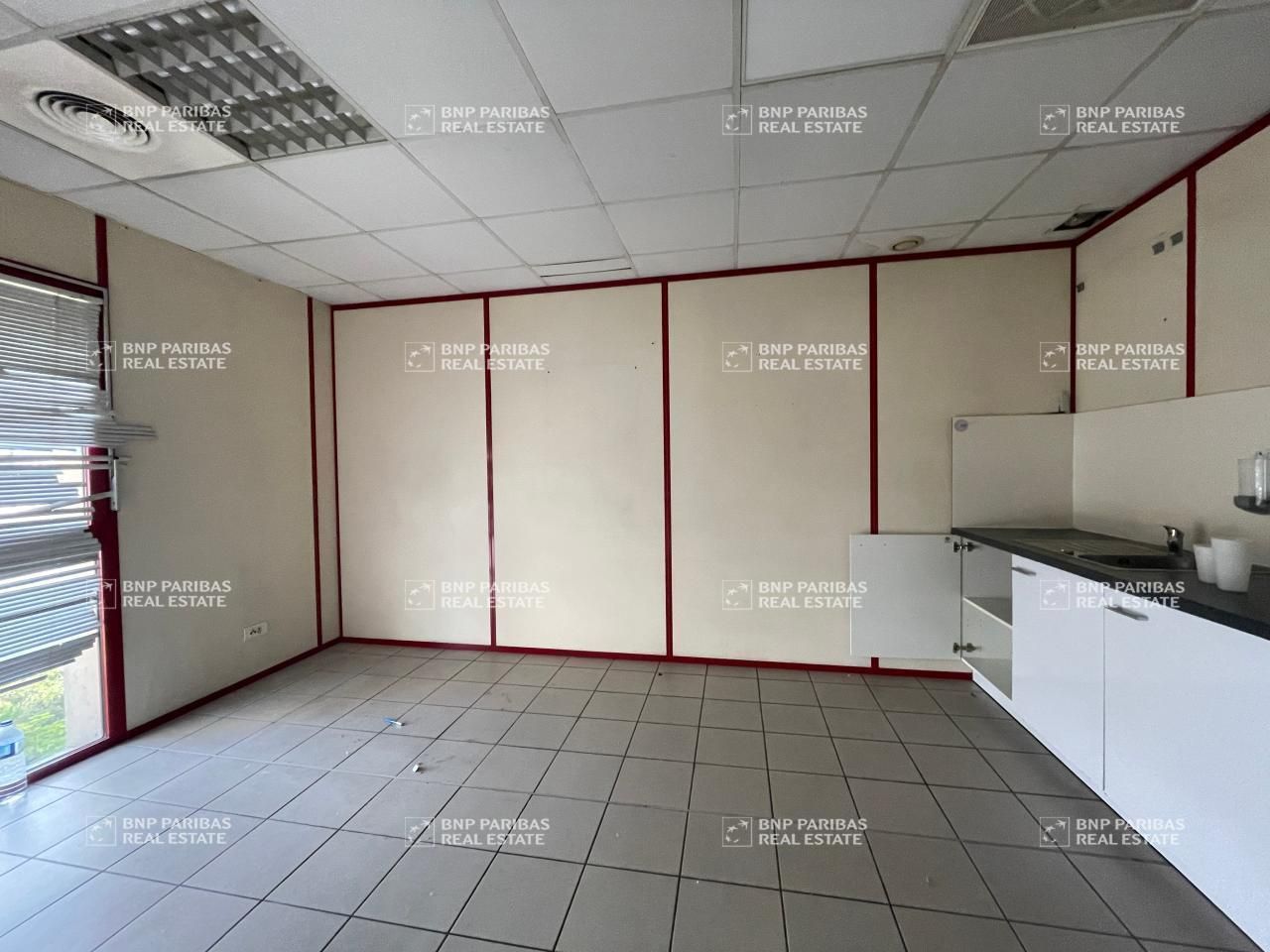 595 m² pour ce activité en location à Bordeaux