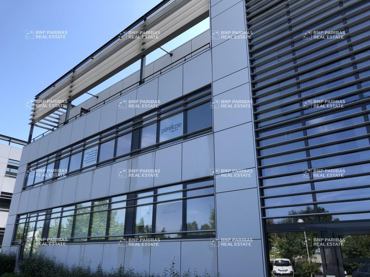 Location Bureaux 201 m² non divisibles 69800 Saint-priest