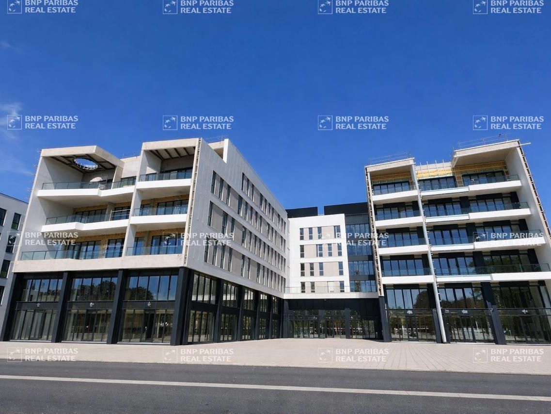 8299.47 m² pour ce bureaux en location à Cesson-sévigné