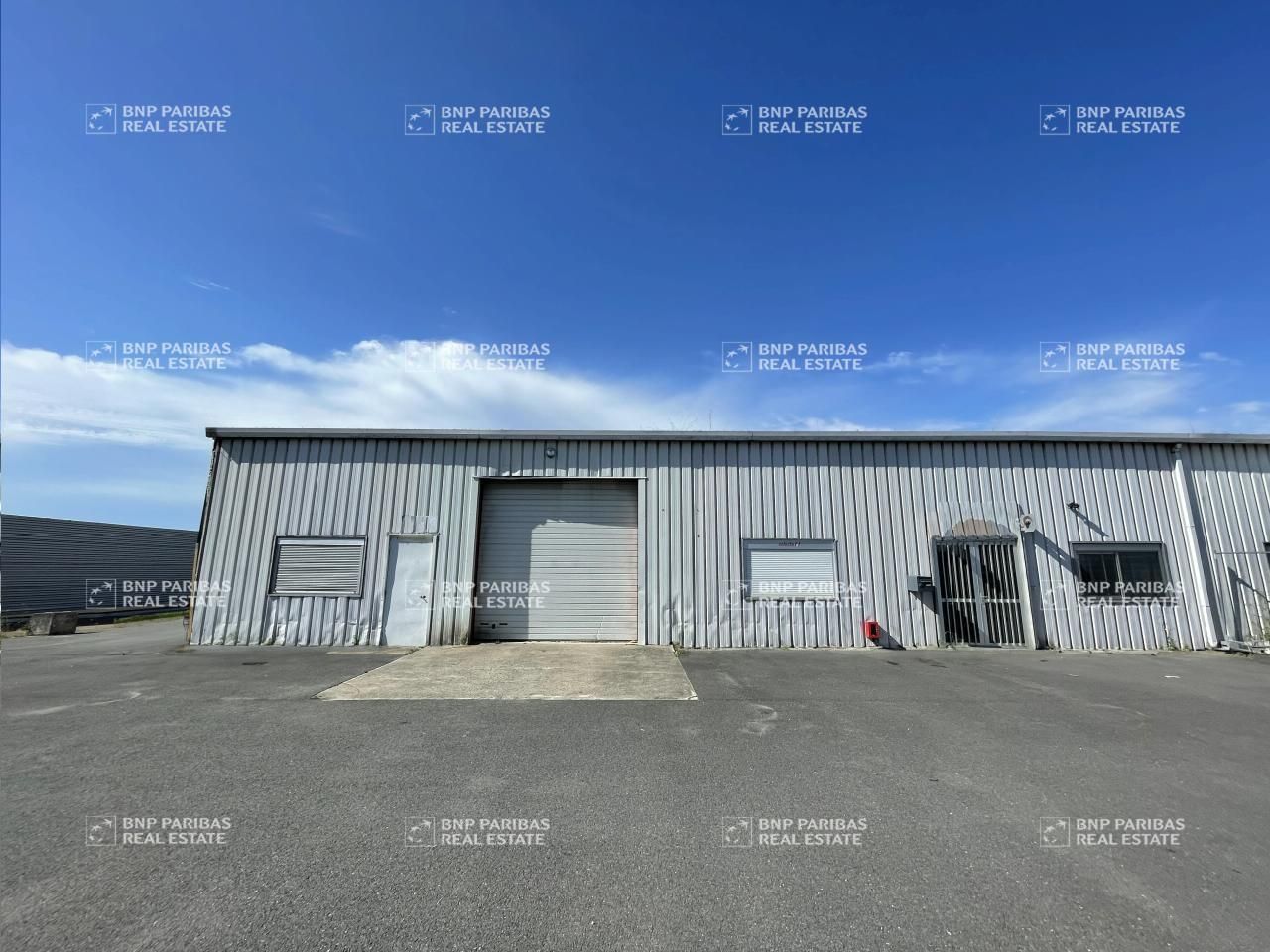 Location Activité 260 m² non divisibles 45400 Fleury-les-aubrais
