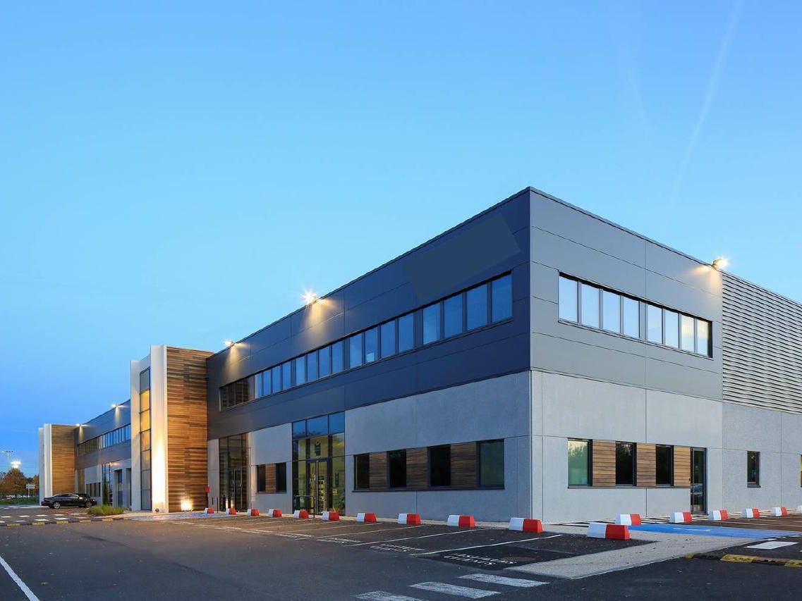 1686 m² pour ce pme-pmi en location à Cergy