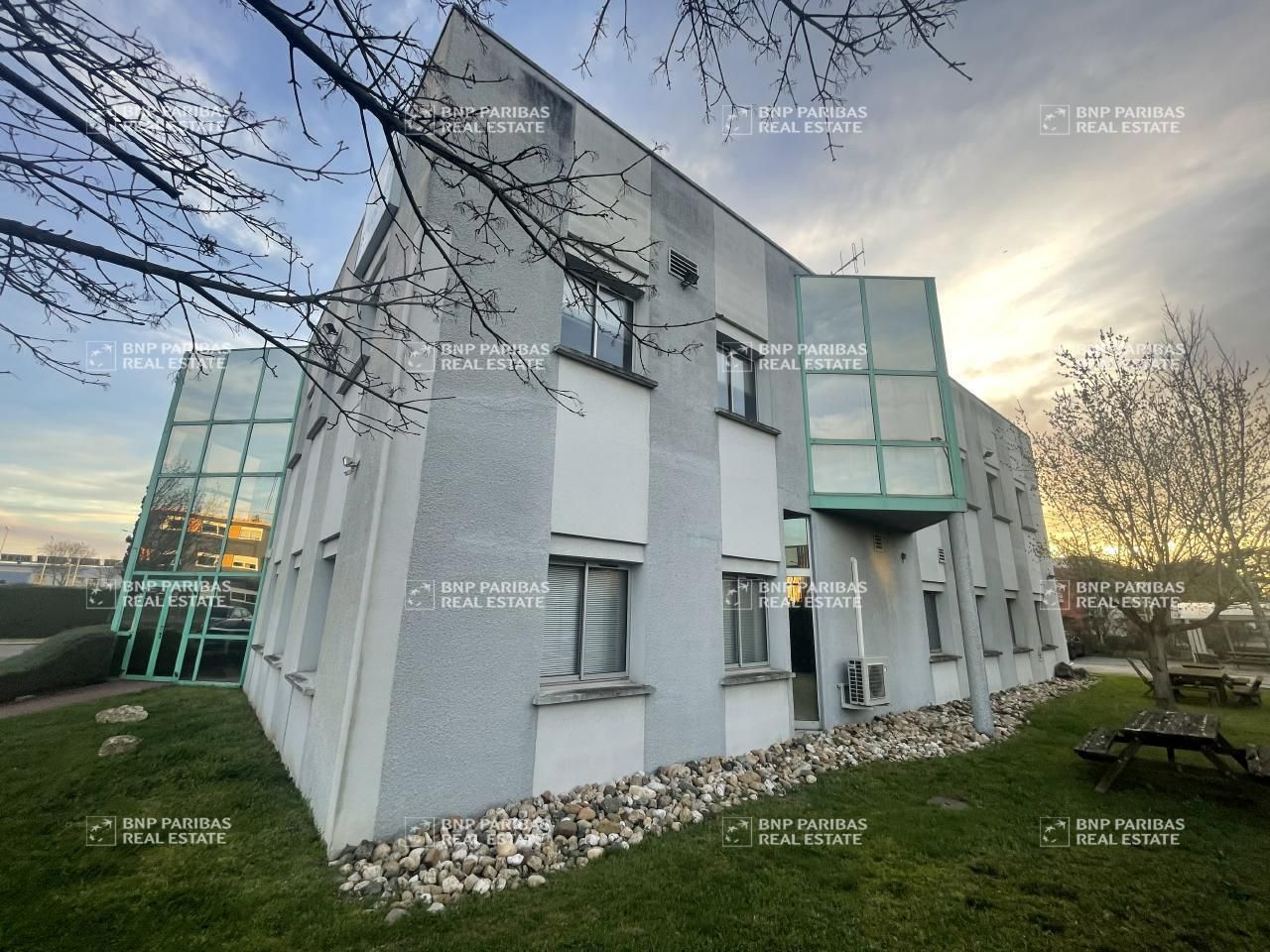 Vente Bureaux 1150 m² non divisibles 31100 Toulouse