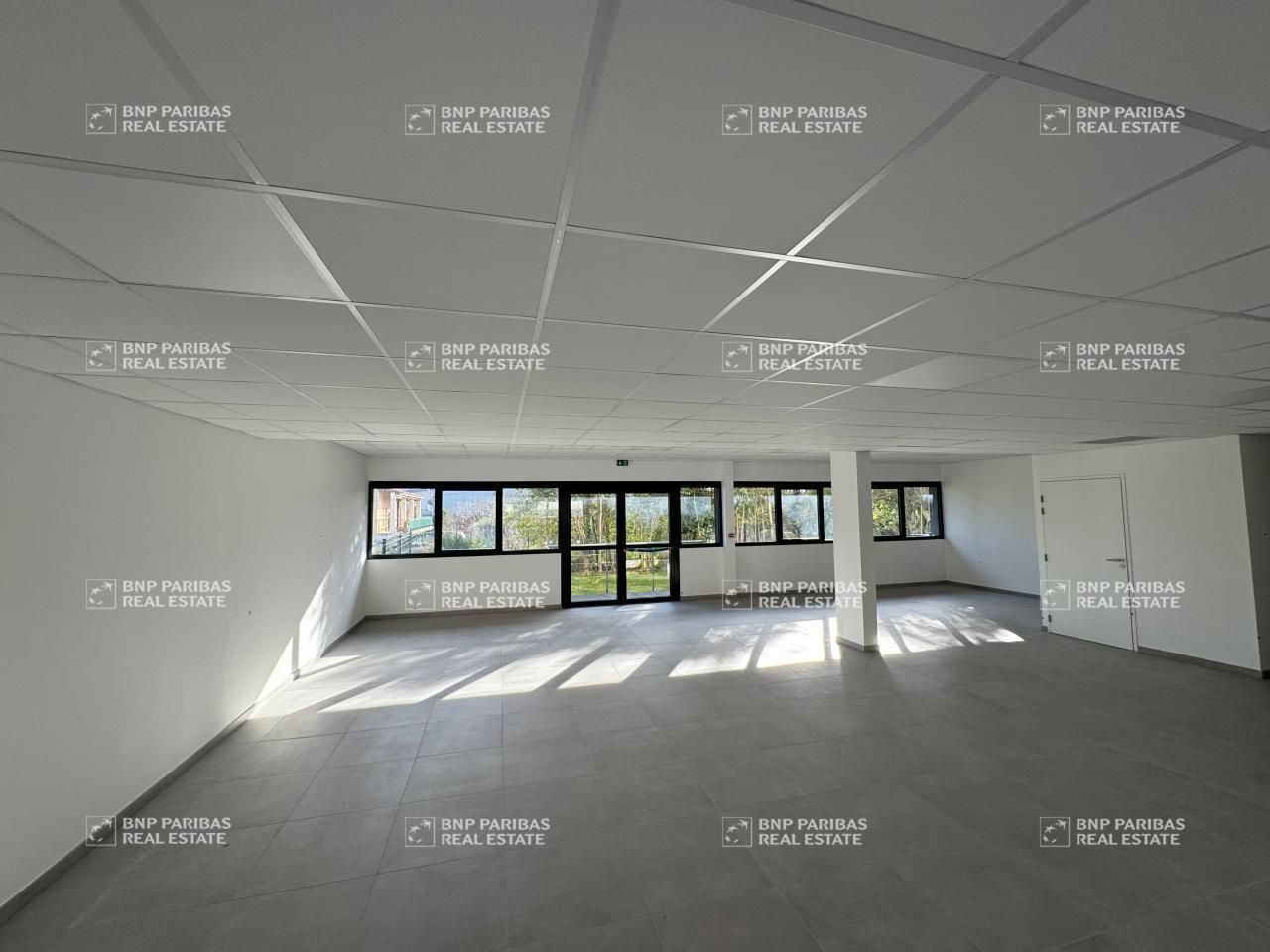 794.28 m² pour ce bureaux en vente à Aubagne