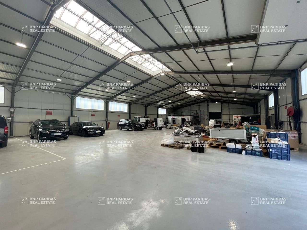 Location Activité 1155 m² non divisibles 35136 Saint-jacques-de-la-lande