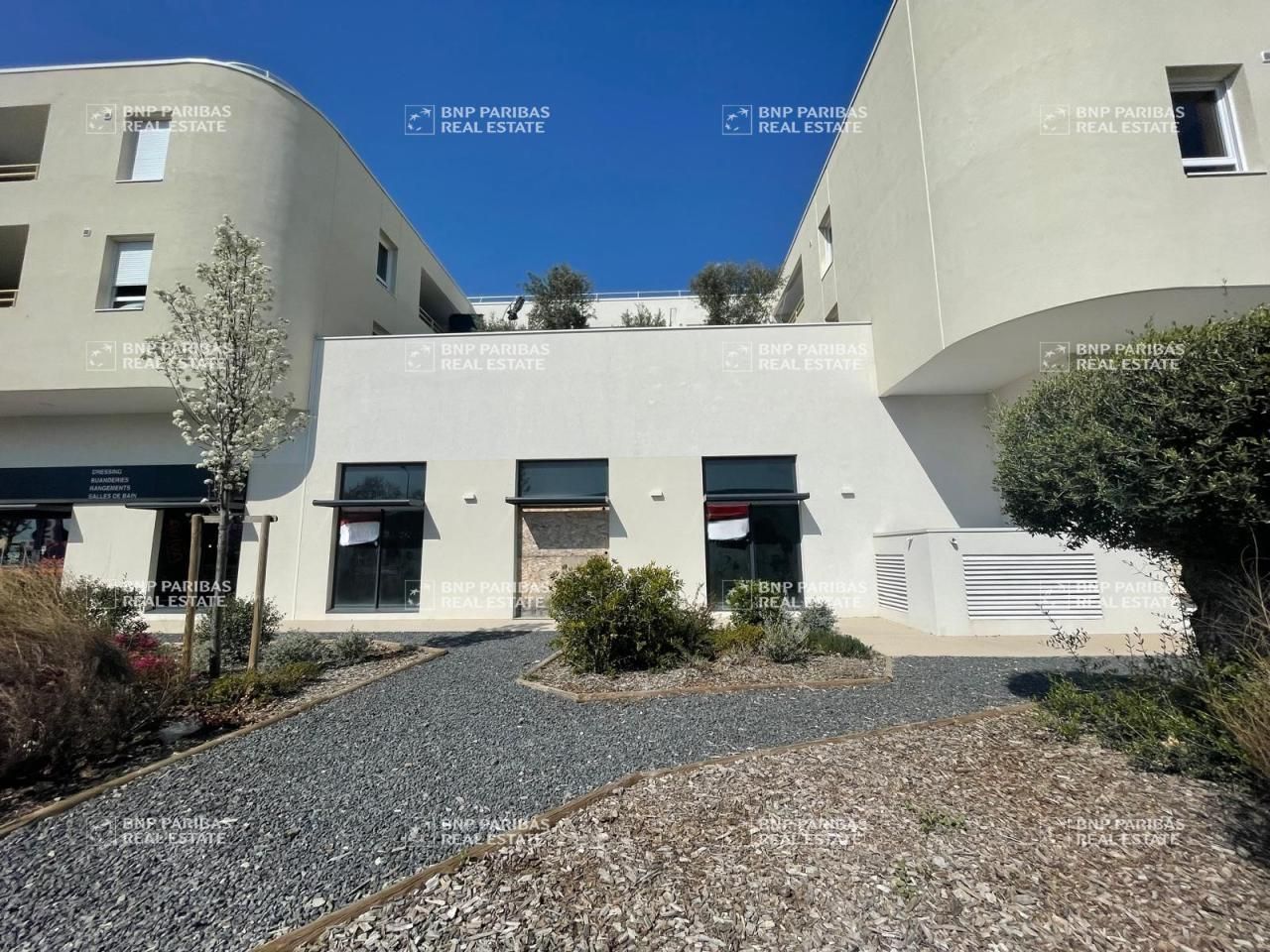 Location Local commercial 331 m² non divisibles 34970 Lattes