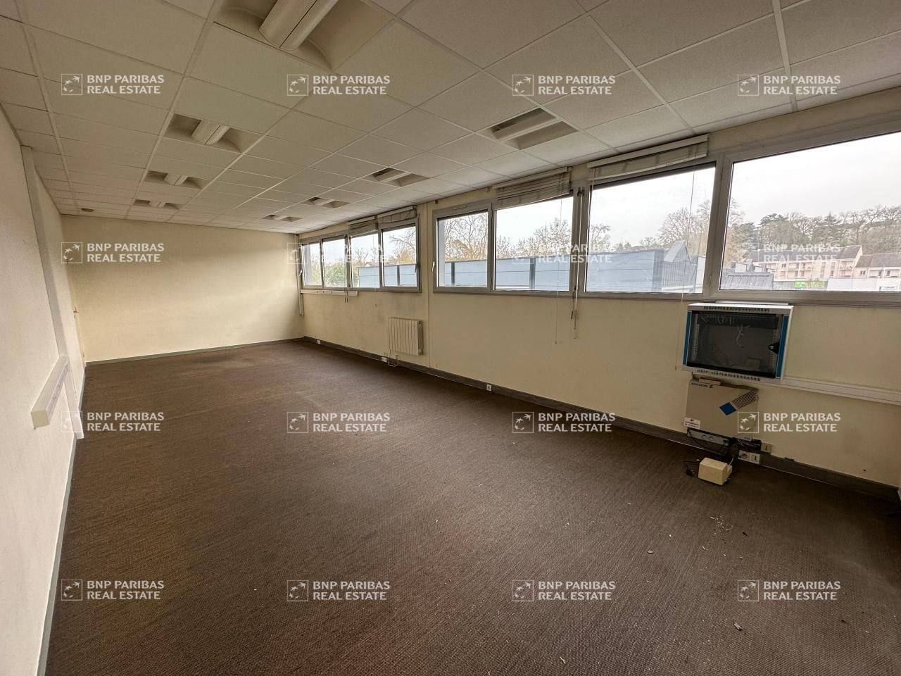 104 m² pour ce bureaux en location à Saint-avertin