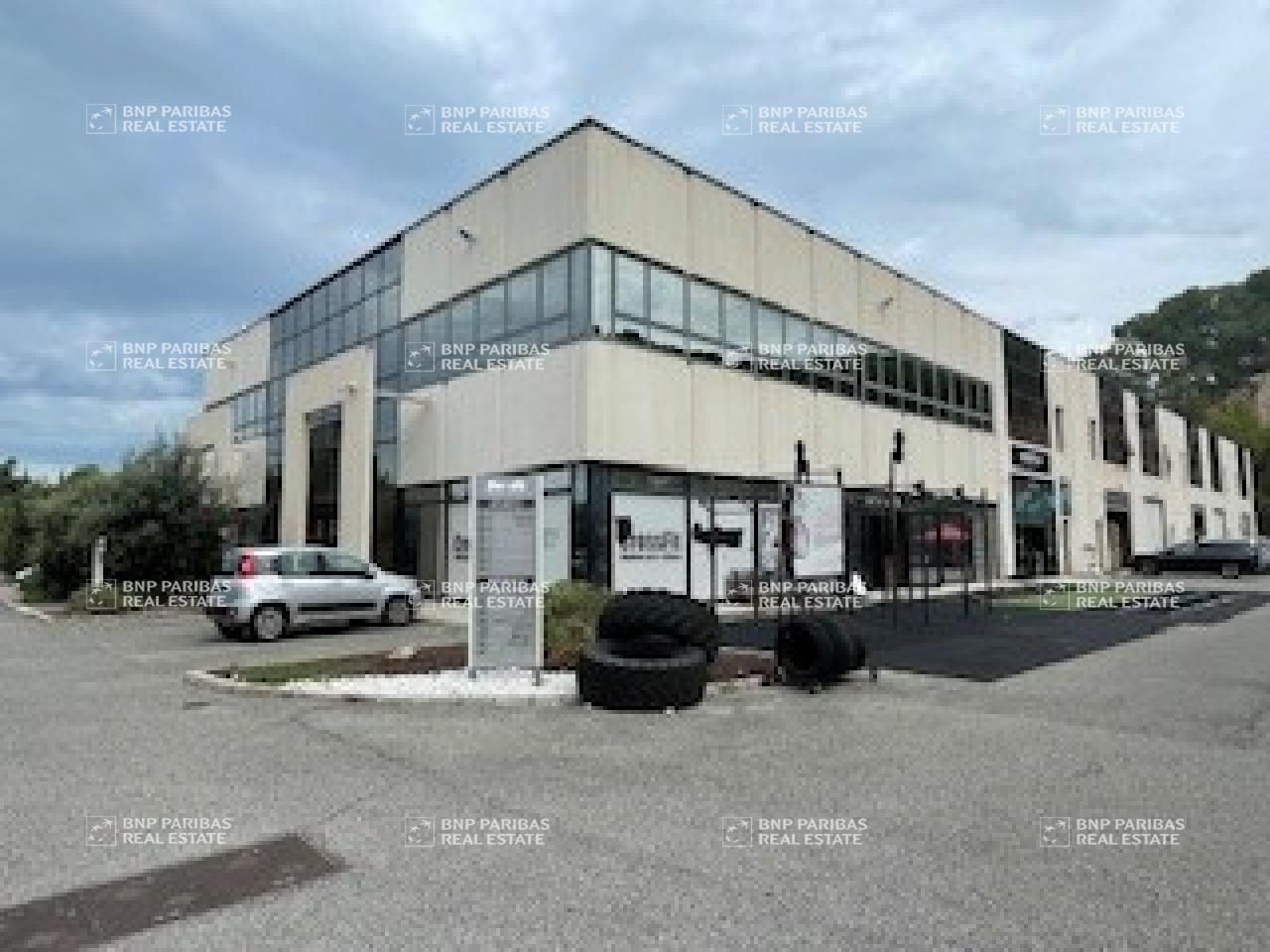 588 m² pour ce bureaux en location à Vallauris