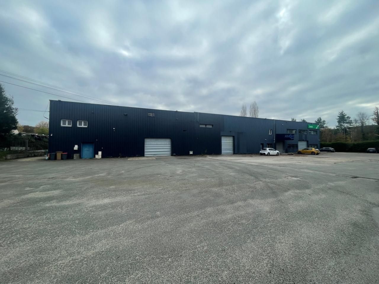 Location PME-PMI 1000 m² non divisibles 78550 Bazainville