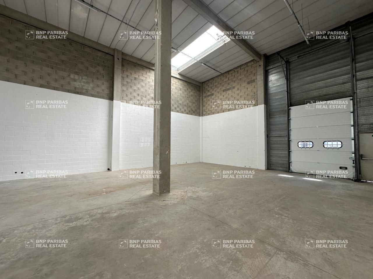379 m² pour ce pme-pmi en location à Émerainville
