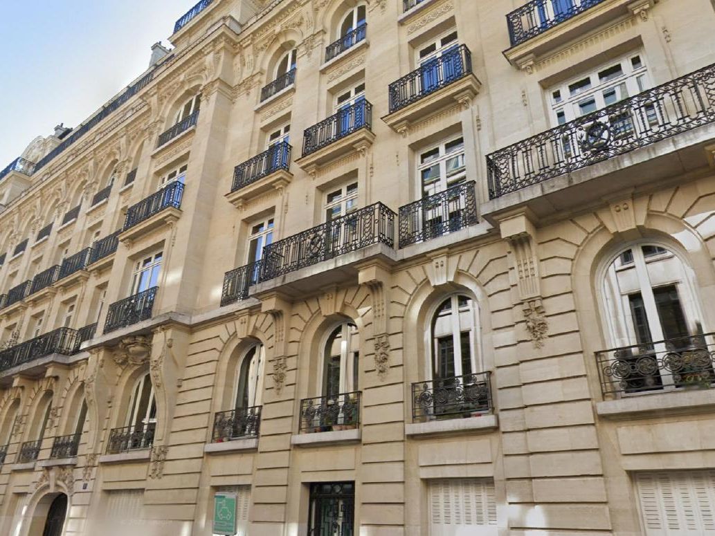 3278 m² pour ce bureaux en location à Paris