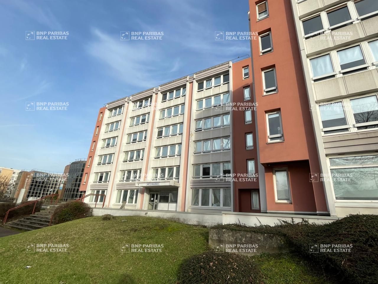 1902.1 m² pour ce bureaux en location à Metz