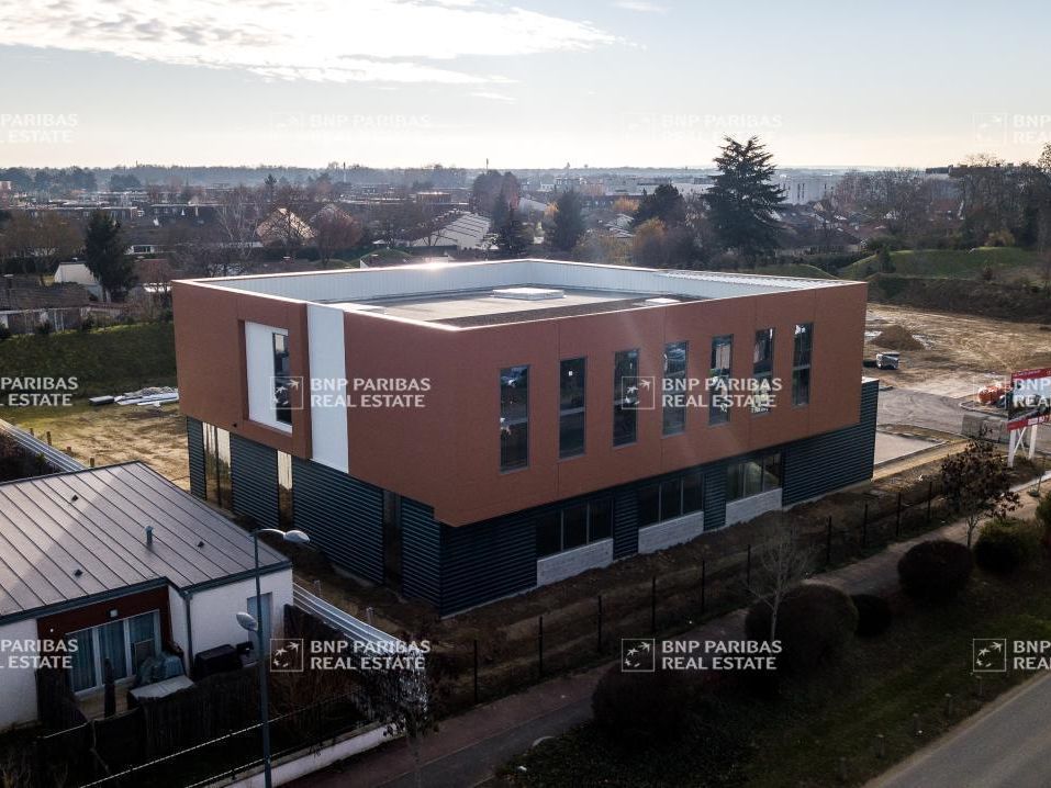 Vente PME-PMI 1775 m² divisibles 91070 Bondoufle