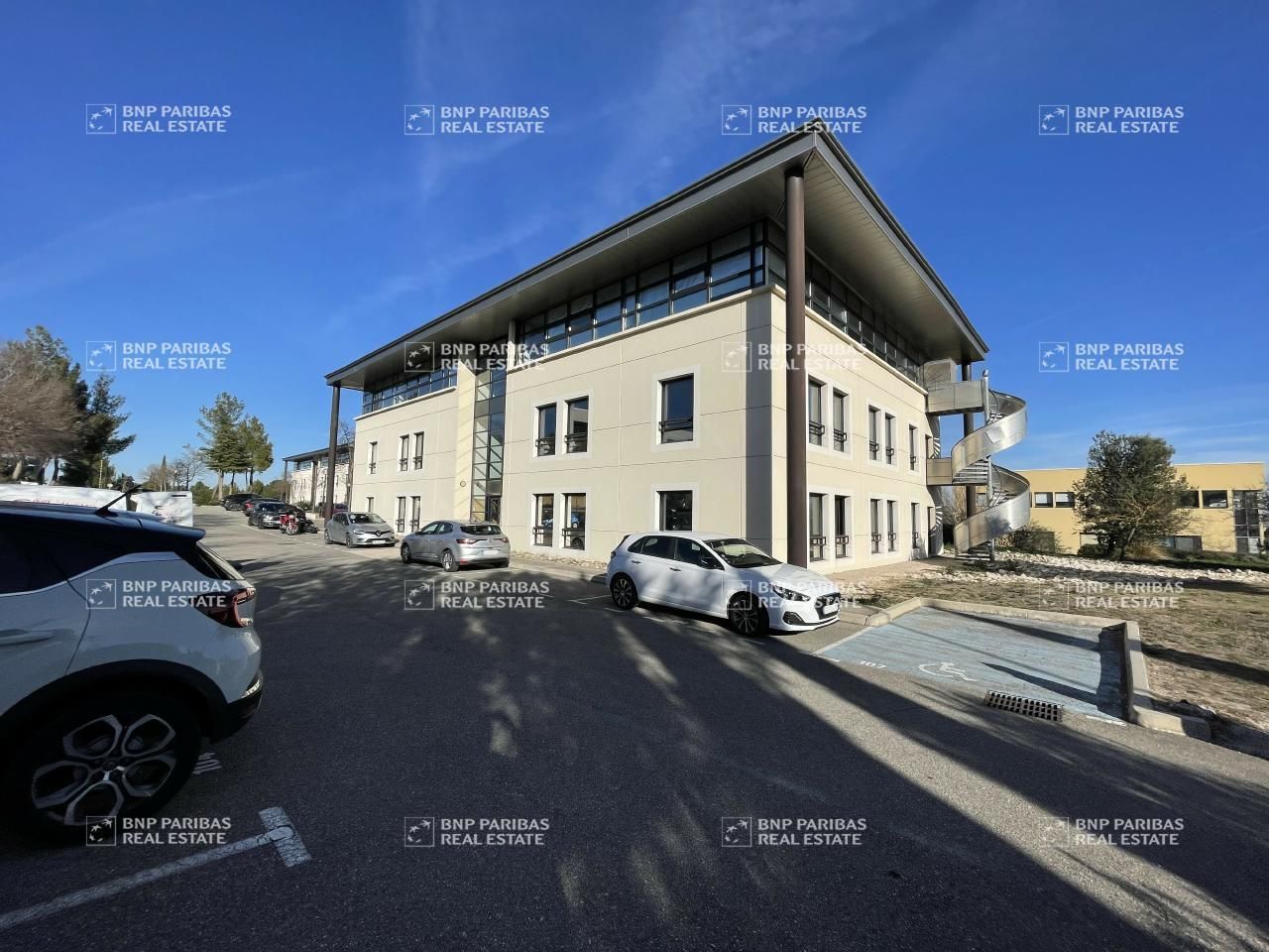 Location bureaux à Aix-en-provence 13290